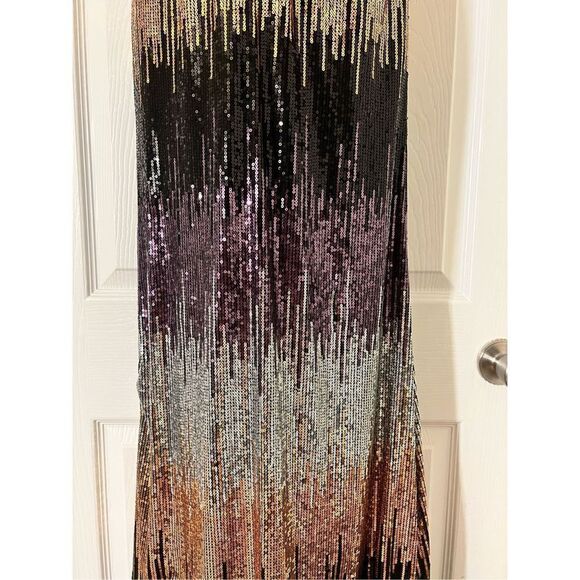 Clarisse, gold and silver sequin formal dress - Picture 4 of 5